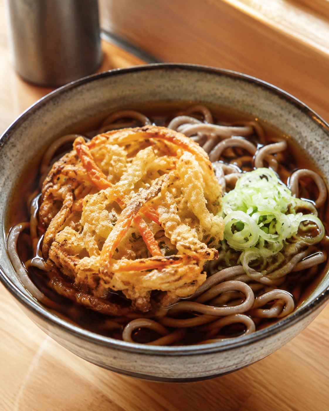 かき揚げ蕎麦のAI生成イメージ